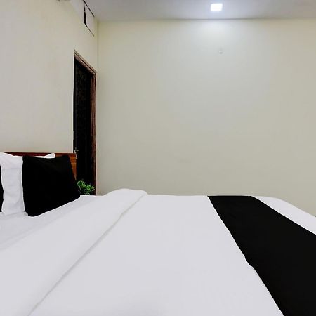 Hotel O Sb 47 Индаур Экстерьер фото